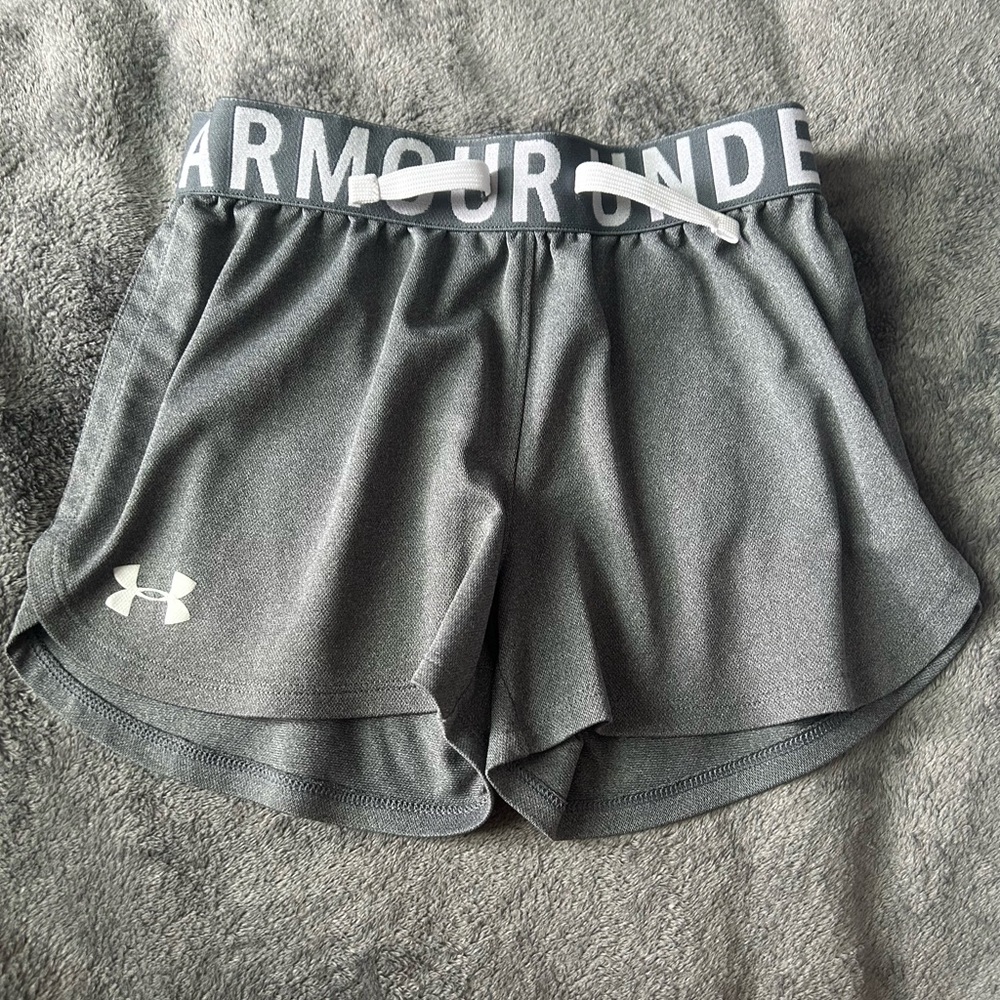 Under Armour Gray Athletic Shorts Lightweight Breathable